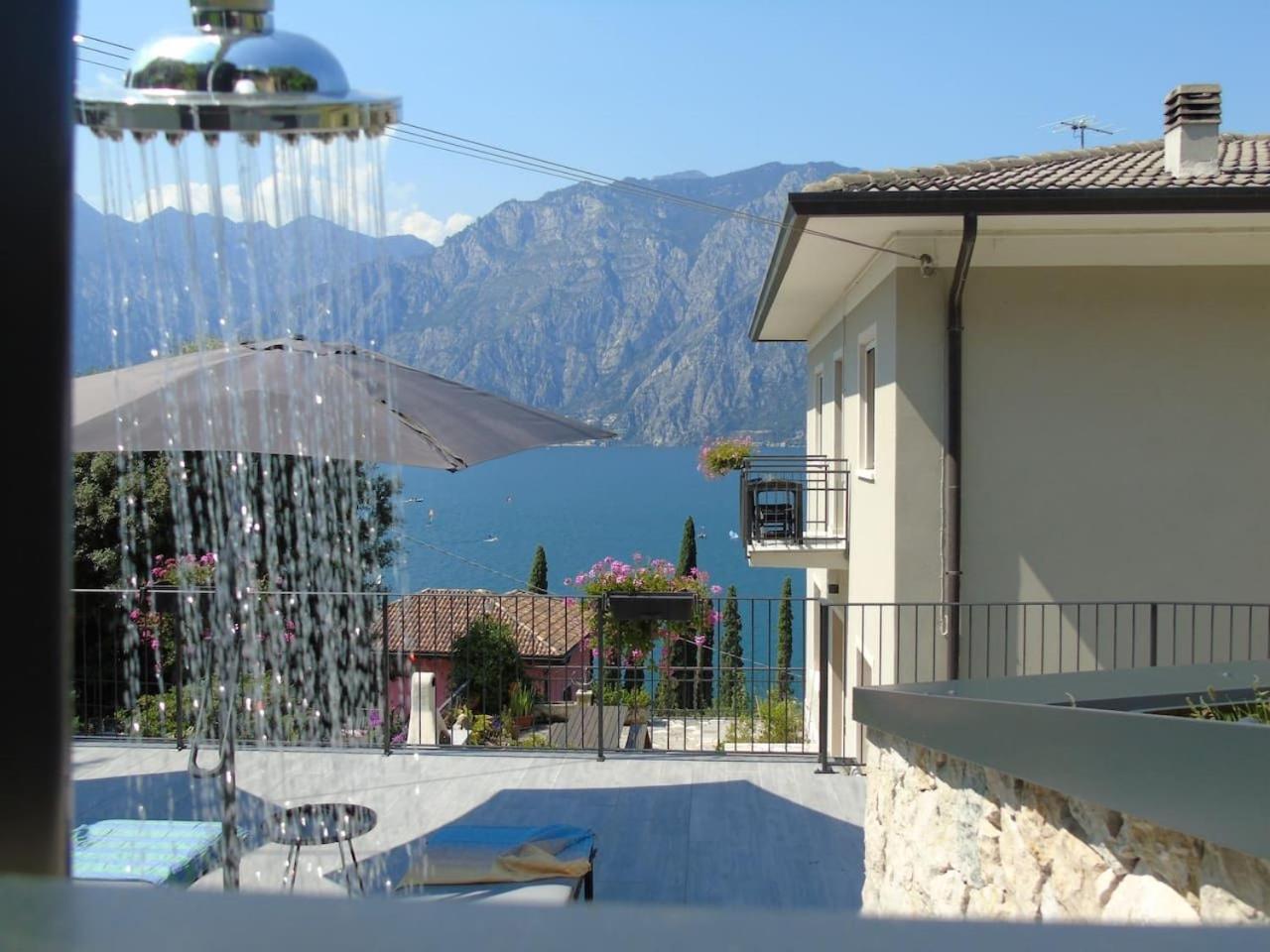 Finestra Sul Lago Malcesine Apt Riva Экстерьер фото